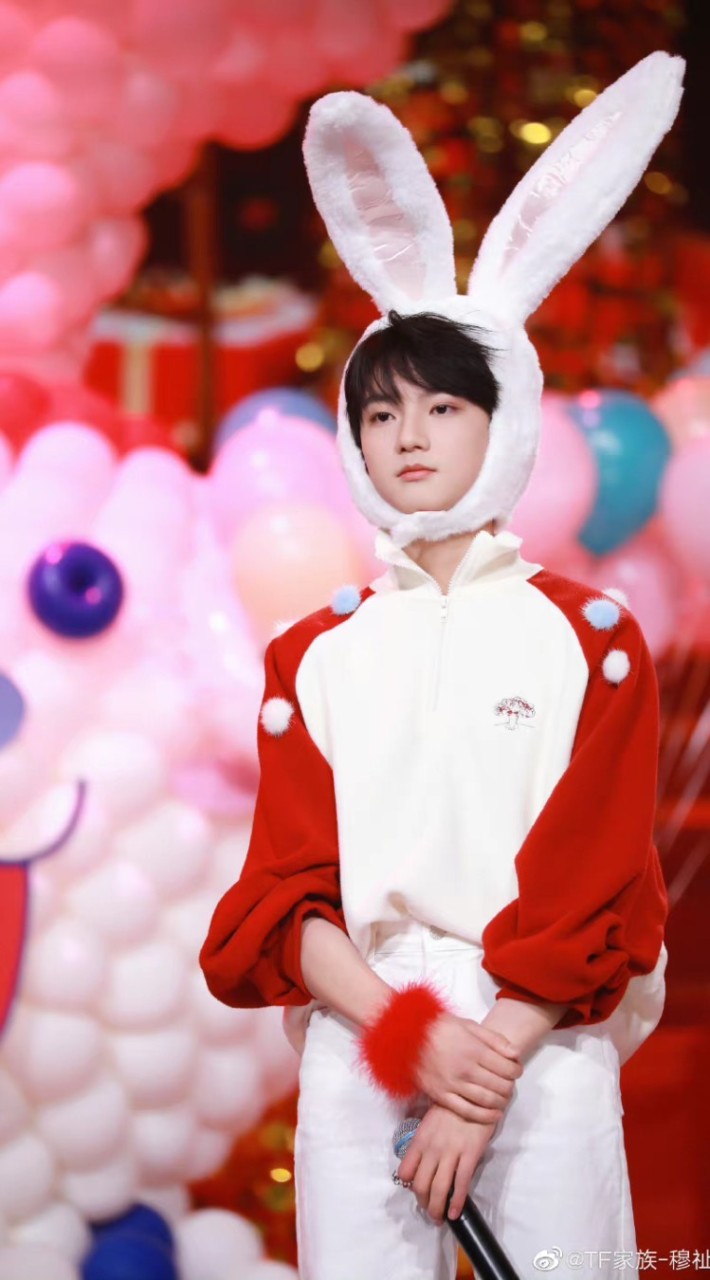 穆祉丞的 𝐓𝐖 團團