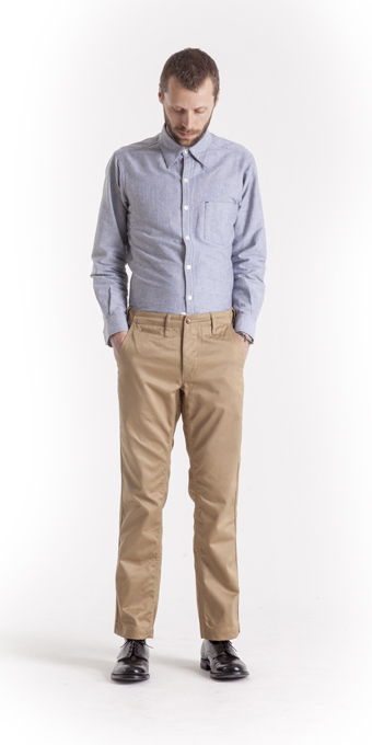 魔法剪裁亮澤質地 Chino 褲(卡其褲)