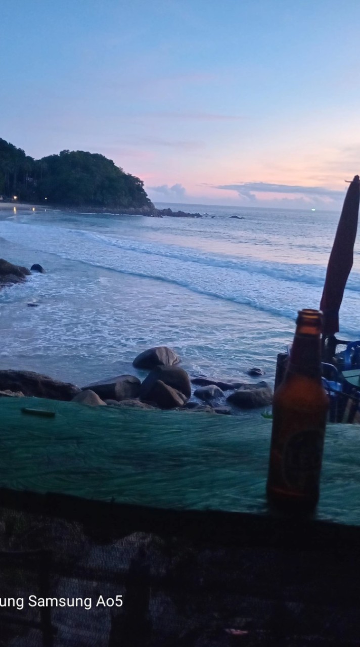 เที่ยวหาดฟรีด้อมภูเก็ต