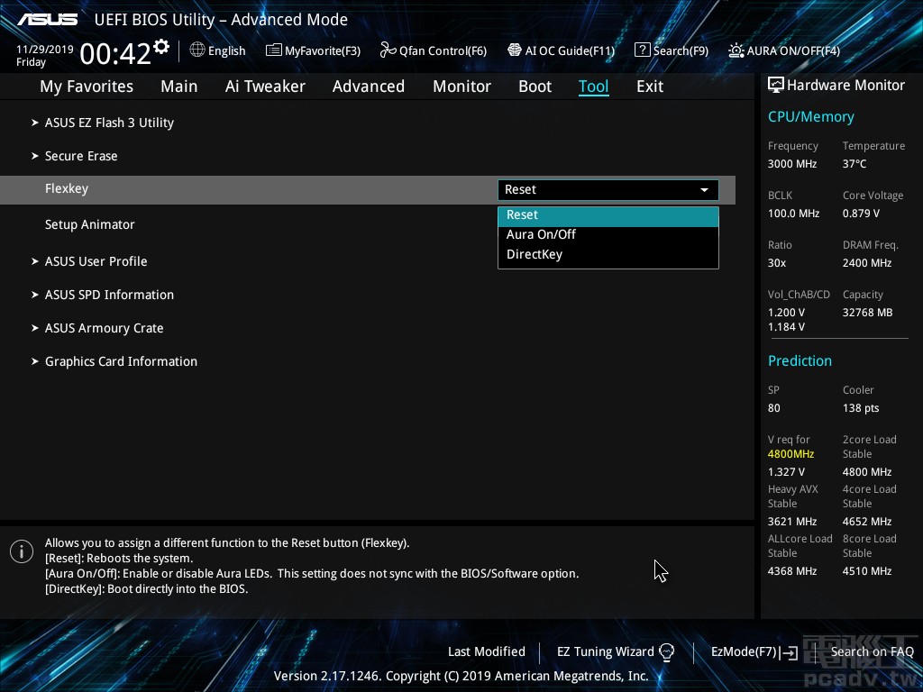主機板實體 reset 重置按鈕，能夠於 UEFI 介面 Tool＞Flexkey 指定為其它功能，如 Aura RGB LED 開關，或是開機後直接進入 UEFI 介面。