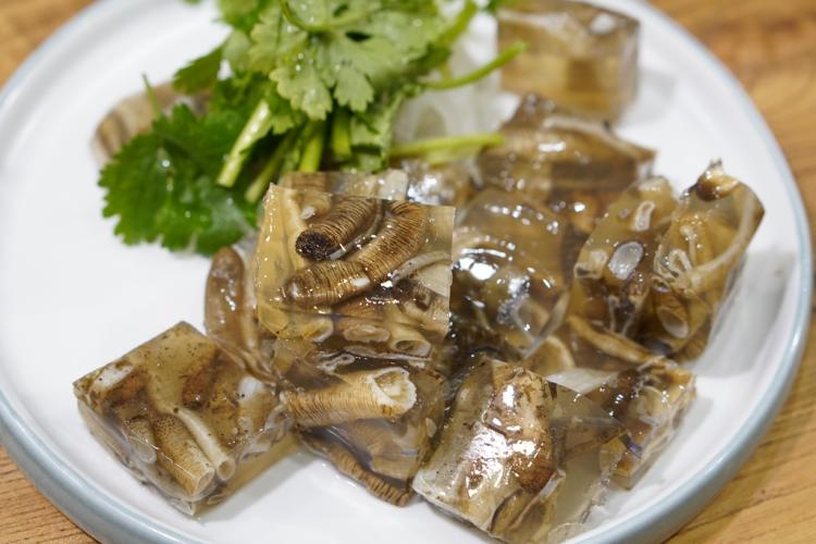 不敢吃土筍凍就不是真勇士，這道暗黑料理一吃難忘