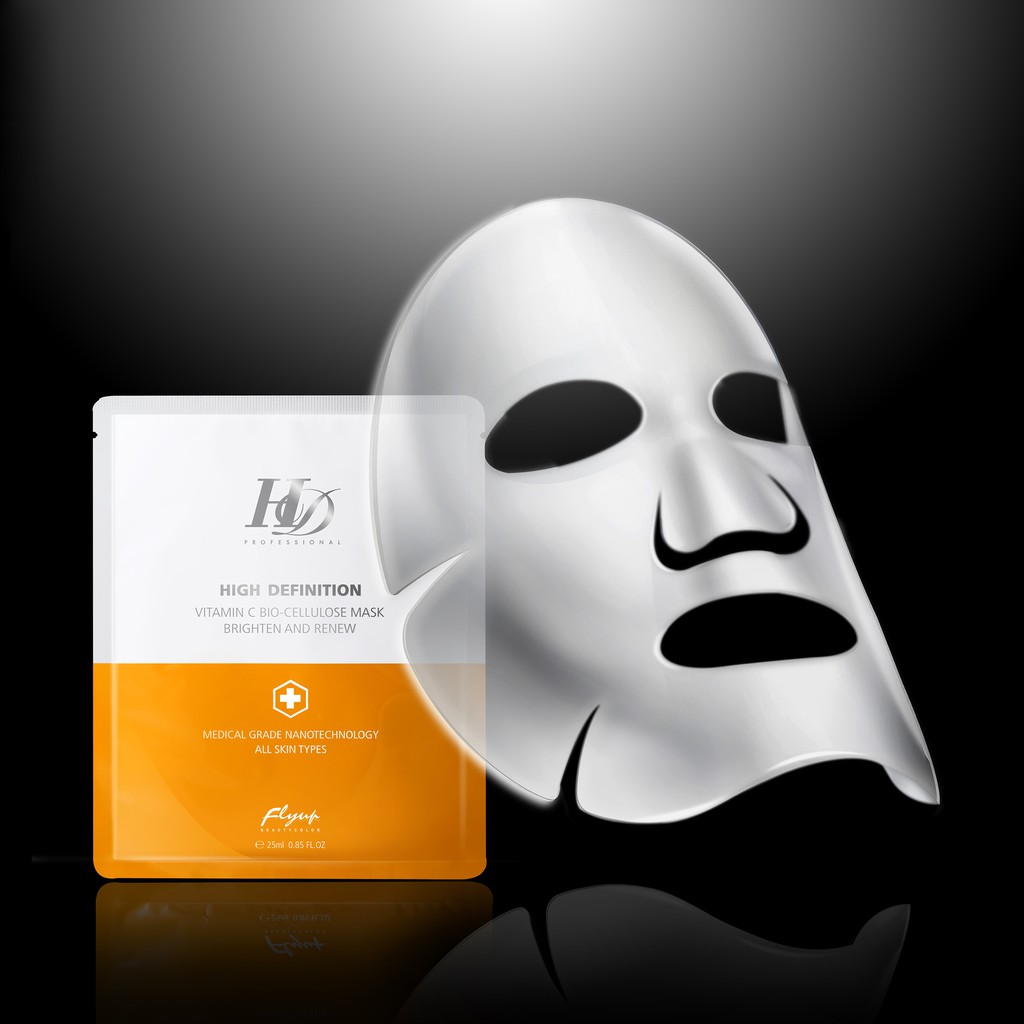 請勿放置在陽光或高溫處。從現在開始，妳也可以擁有完美無瑕的 CAMERA FACE! 為了迎接高解析時代來臨，讓鏡頭下都能呈現輕透無瑕妝容，FLY UP 幻色蝶影專業彩妝創新研發HD Professi