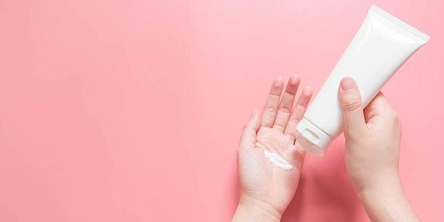Begini Cara Memutihkan Kulit Tangan Dengan Bahan Alami Sehatq Line Today