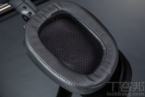 Logitech G PRO 遊戲耳機麥克風動手玩，低調內斂，高手風采