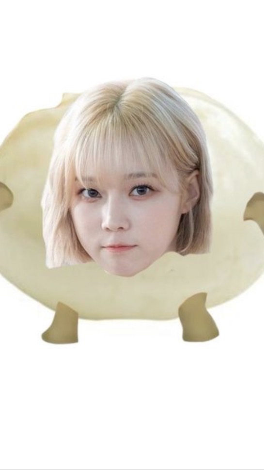 奶油🧁的小小群、、、