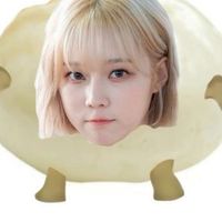 奶油🧁的小小群、、、