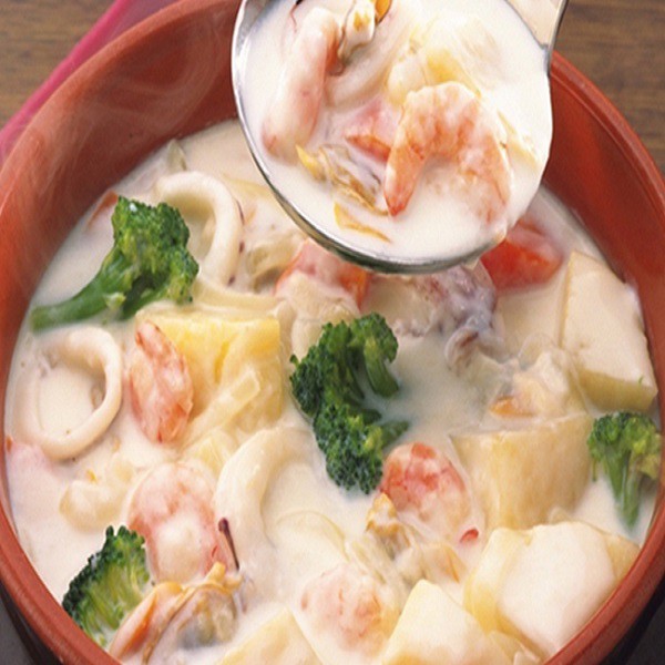 麥芽糊精.蔗糖.水. β-胡蘿蔔素.抗氧化劑(L-抗壞血酸棕櫚酸脂.維生素E))}.蒜頭.棕櫚油.蔗糖.調味劑(L-麩酸鈉.5-次黃嘌呤核苷磷酸二鈉. 5-鳥嘌呤核苷磷酸二鈉.胺基乙酸.DL-胺基丙酸