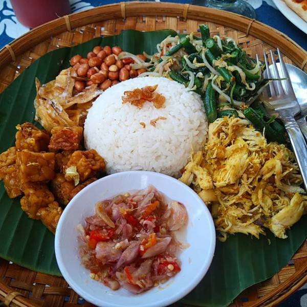 6 Makanan Khas Bali Yang Wajib Kamu Coba Saat Ke Pulau Dewata