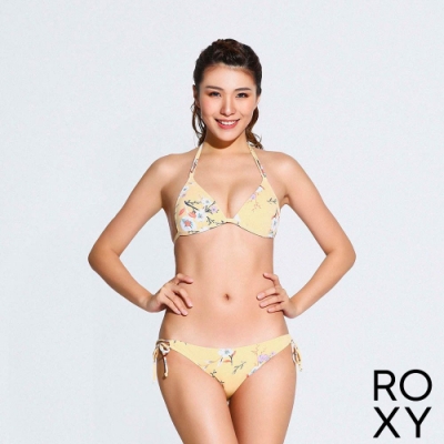 獨特加厚襯墊紮實回彈快 光滑親膚柔軟手感 時尚雙肩帶後方可調式蝴蝶結綁帶 ROXY經典DNA印花 快乾舒適彈性材質