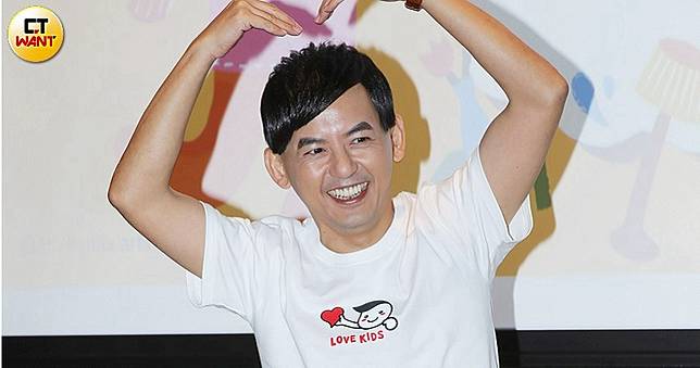怪風來襲頭紗掀　黃子佼曝林志玲婚禮感動時刻