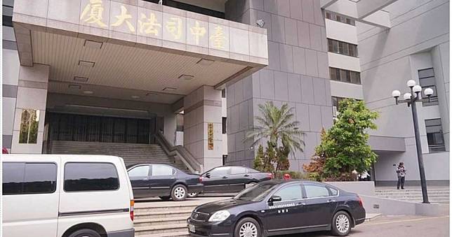 私下傳Ａ片給女員工還硬上　色老闆下場超慘