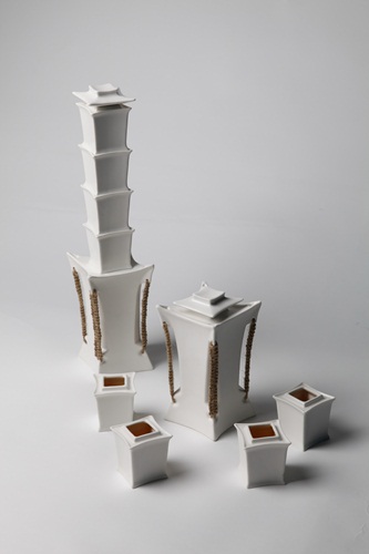 今兒個，茶具改走「方」型路線～