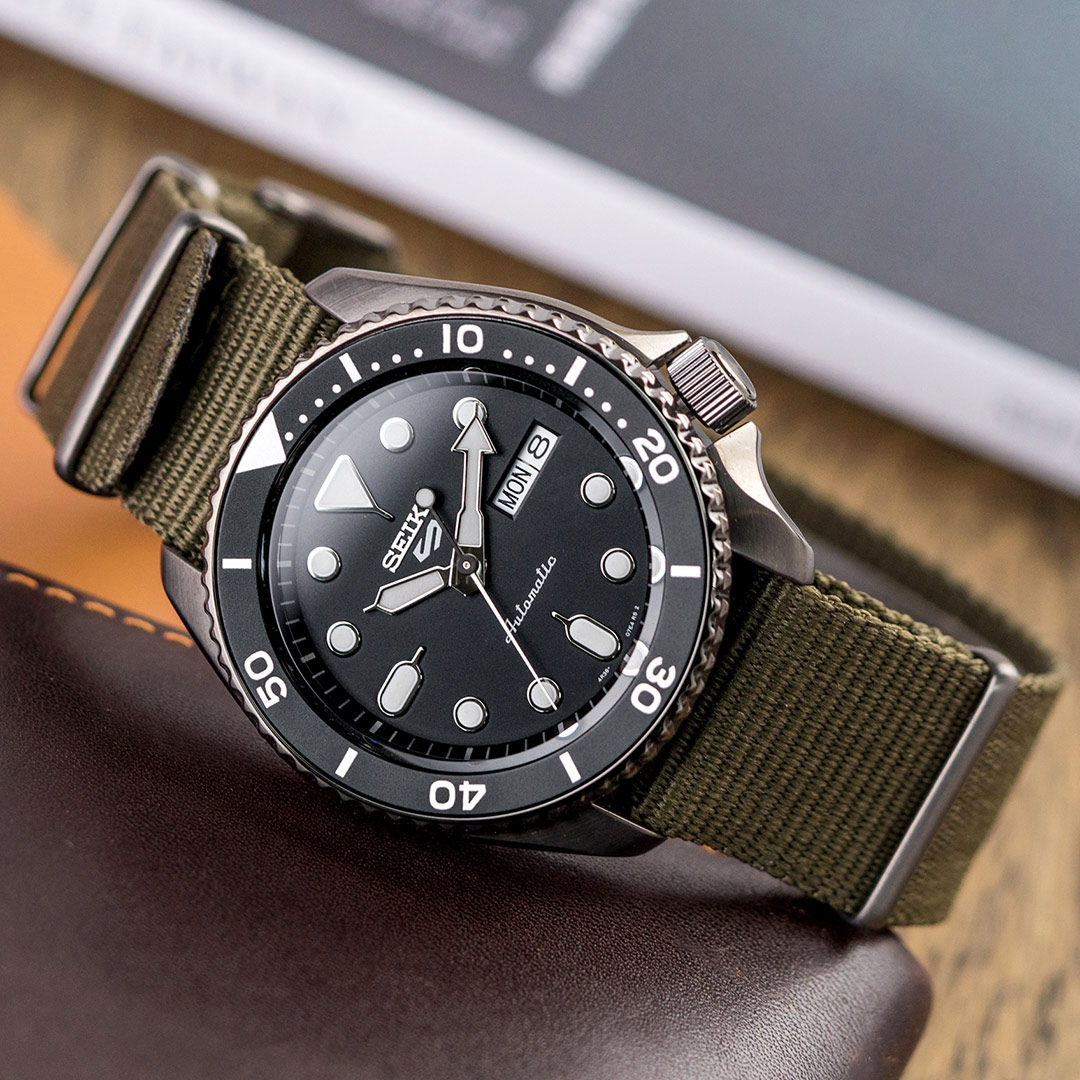 原廠平行輸入 一年保固 / 出貨：2個工作天內 / 巧遇完售時：客服與您約定出貨日