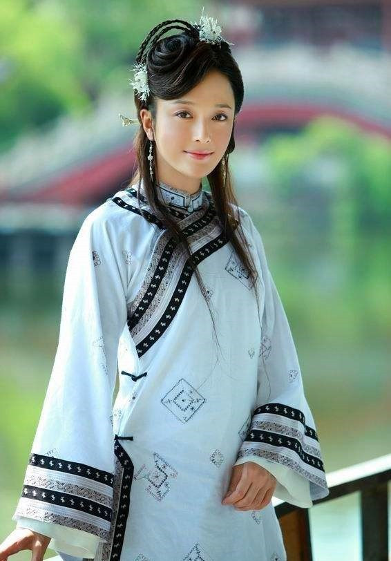 秦嵐古裝角色5：秦嵐 飾演《新還珠格格》杜雪吟