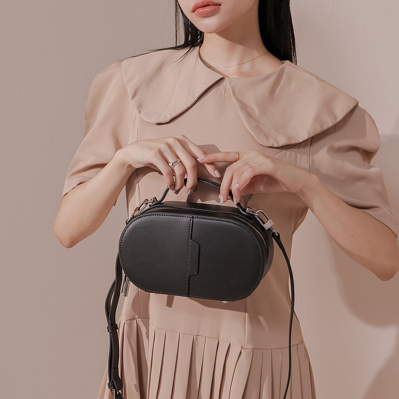 【聖誕禮盒】膠囊結構手提側背包-黑色