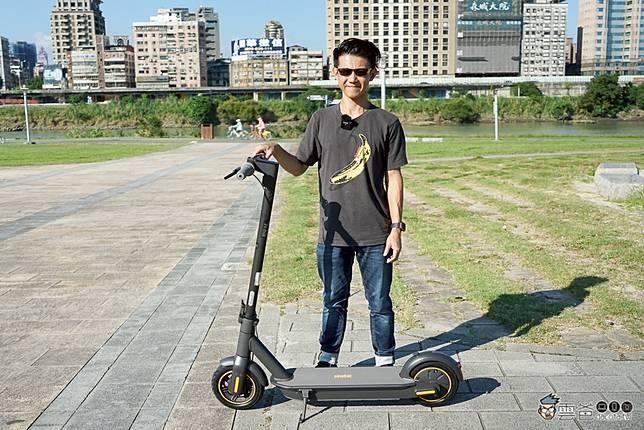 電動滑板車的終極型態 Ninebot Kickscooter Max G30 開箱 評測 雲爸的私處 Line Today