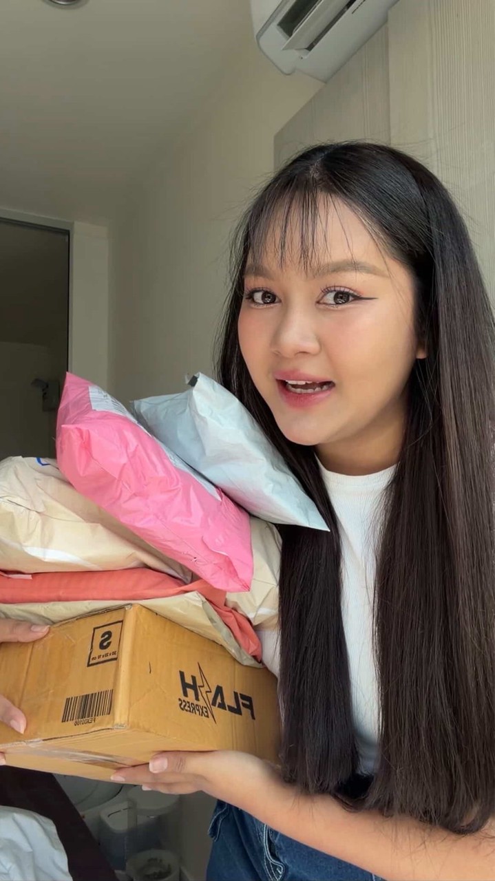 เสื้อผ้ามือสองเมเย่อ