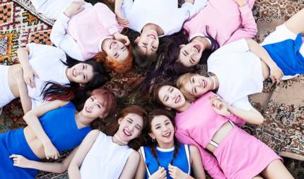 10 Arti Unik di Balik Nama Fandom Idol Kpop yang Wajib Kita Tahu!