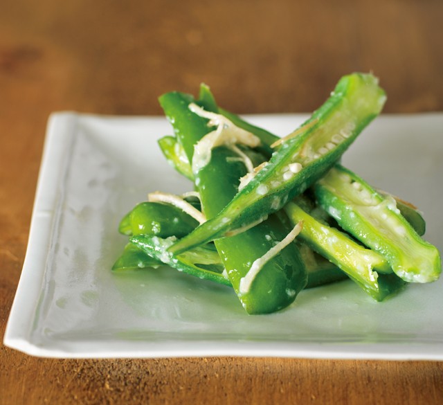 冷や汁にもぴったりなんです オクラとピーマンの塩麴漬け の作り方