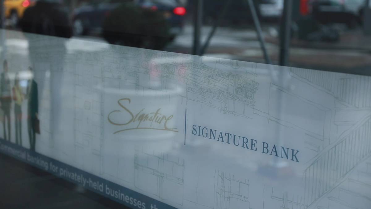 GLOBALink U.S. regulators close New York's Signature Bank following