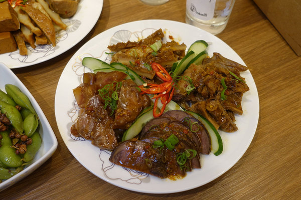 西門町好吃滷味-Miss酒香滷味，台北西門好吃冷滷味，初戀沙拉、懶人鴨翅美味不沾手，看電影、追劇、聊天解饞點心