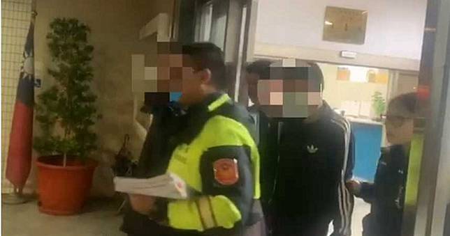 娃娃機台主遇同業起衝突　遭8惡煞押走爆頭慘死