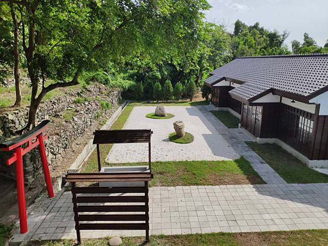 ▲迎曦格後山可通往舊神社遺跡（圖/ 迎曦閣）