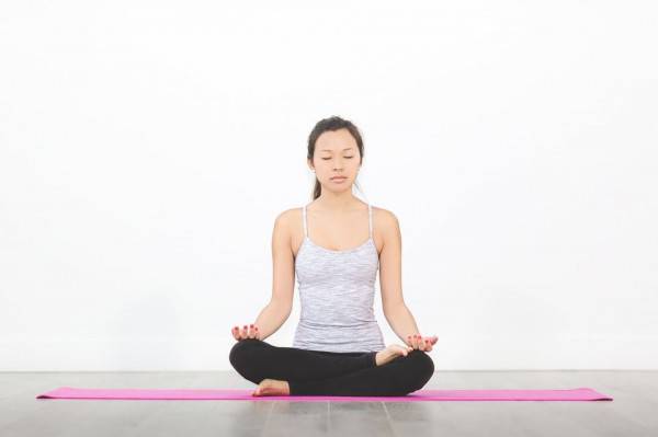 Pose Yoga Bantu Hentikan Kebiasaan Merokok