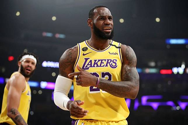 “lebron james lakers goat”的图片搜索结果