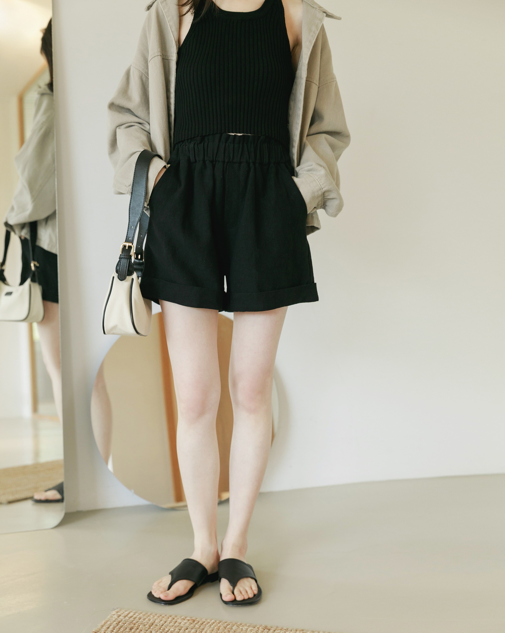 中厚棉麻布料/腰全鬆緊帶有耳仔可繫皮帶/褲口反摺設計固定/無內裡