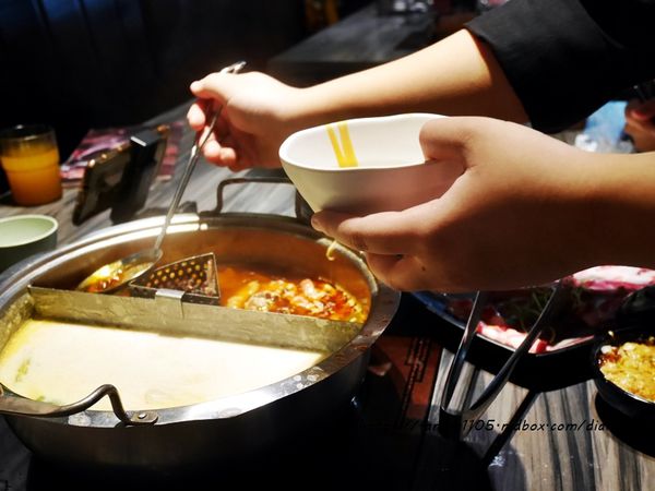 台灣火鍋第一品牌【肉多多火鍋】套餐只要$299，享自助吧無限供應~平價消費 高級享受 (28).JPG