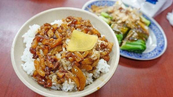 【台北美食】闔家小吃-附近居民都極力推薦的美食小吃店