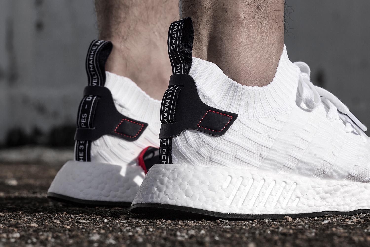 adidas Originals NMD R2全新配色即將上架 | LINE購物