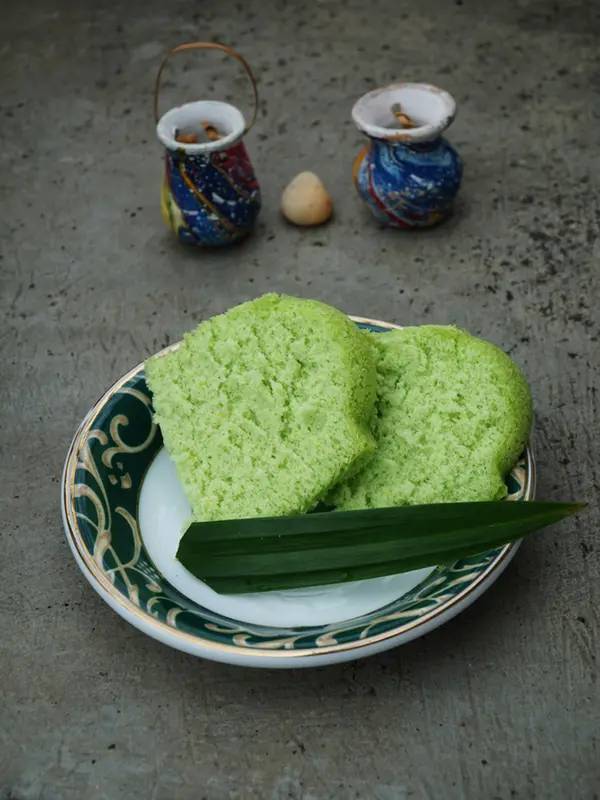 Bolu Kukus Pandan Santan 3 Telur