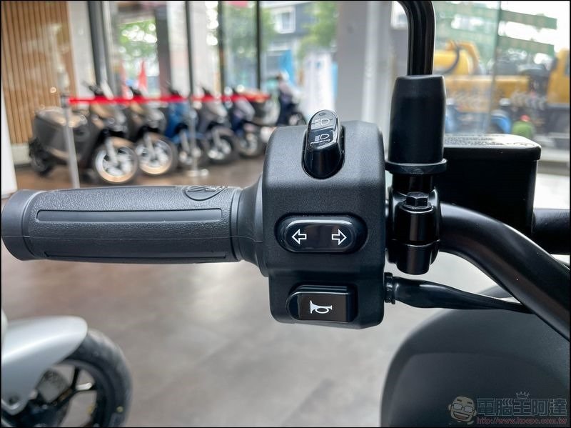 宏佳騰智慧電車 Ai-3 Comfort 開箱體驗 - 13