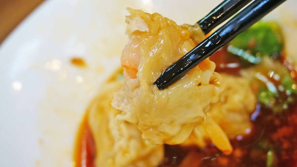 【台北美食】小胖胖扁食-中午用餐時間會大排長龍的台北東區小吃店