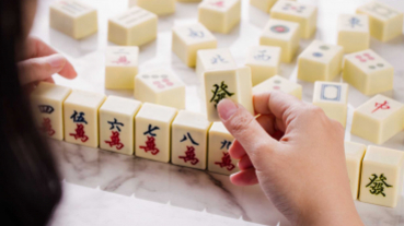 可以吃的麻將？ 好吃又好玩的麻將造型巧克力、鳳梨酥 超適合過年送禮的啦