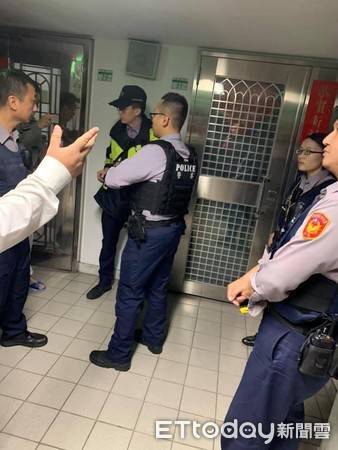 影 糗 女半夜顫抖po文家有小偷警實彈攻堅破門逮 掃地機器人 Ettoday新聞雲 Line Today