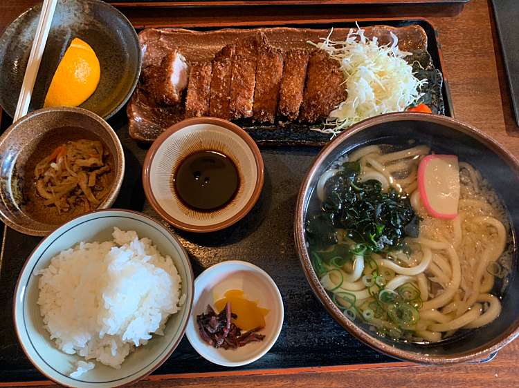 メニュー やまきうどん 東広島店 ヤマキショウユゾウヒガシヒロシマテン 西条町御薗宇 西条駅 うどん By Line Place