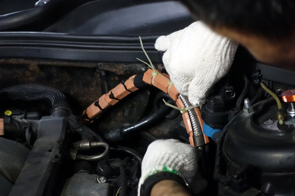 氣壓避震器改傳統？解決機械避震器的搖晃-POWERLOOP超能利，同時擁有氣壓和油壓避震器的優點，讓愛車平穩、煞車更靈敏的環保省油神器