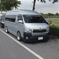 รถตู้ VIP สายบันเทิงตื๊ดๆ