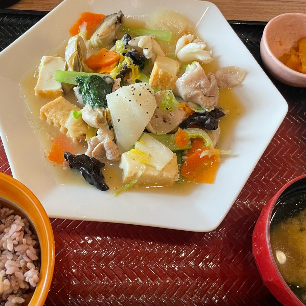 ユーザーが投稿した[定食]牡蠣の塩こうじ八宝菜の写真 - 実際訪問したユーザーが直接撮影して投稿した下河原定食屋大戸屋 湯吉郎店の写真