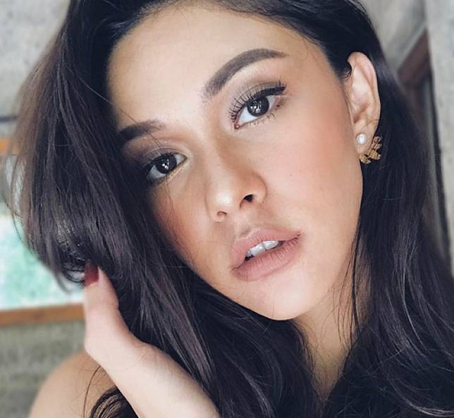 Yuk Ikuti Gaya Makeup 3 Artis Ini untuk Lebaran