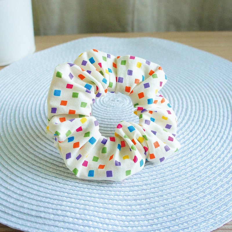 髮飾、髮束、大腸圈、畢業禮物、生日禮物、聖誕節、交換禮物