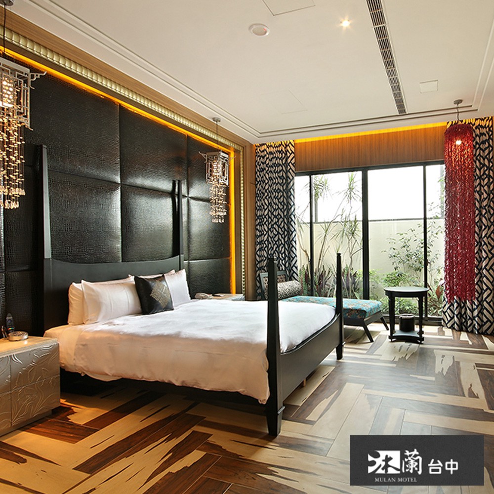 1.限非假日 住宿一晚 ** 2.同等級房型依現場狀況安排,恕無法指定. 3.僅供2人住宿,謝絕訪客&館內禁止攜帶寵物. 4.進房時間:20:00後,退房時間:隔日中午12:00前. 5.加價說明:例