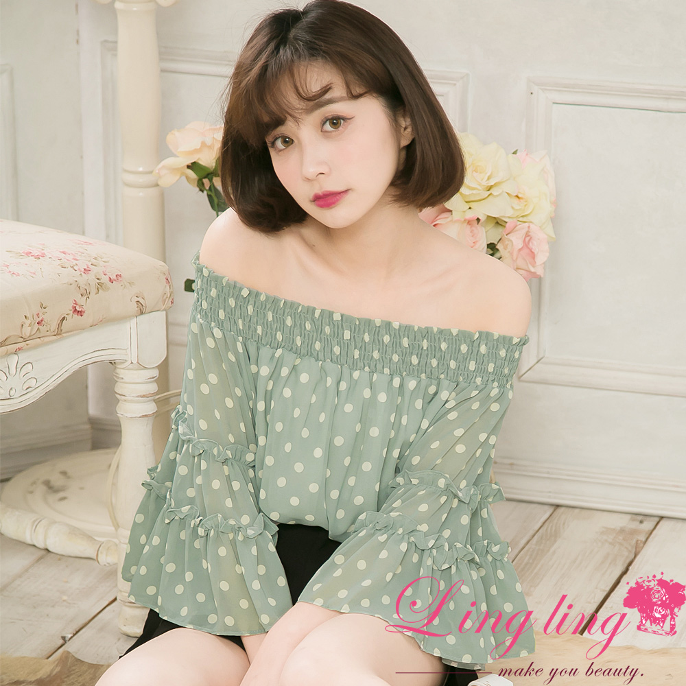 【lingling】鬆緊一字領點點滿版荷葉傘擺袖口雪紡上衣(質感豆綠)A4130-1