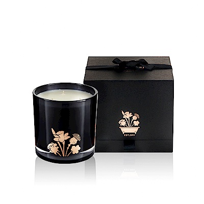 ◆ 取自大不列顛島嶼珍貴植萃成份◆ 香水等級調香製成◆ 具備前、中、後味的香水調性◆ 12H精油香氛持久不散