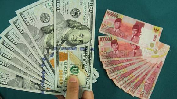 Nilai Tukar Rupiah Terpuruk ke Level Rp 14.616 per Dolar AS