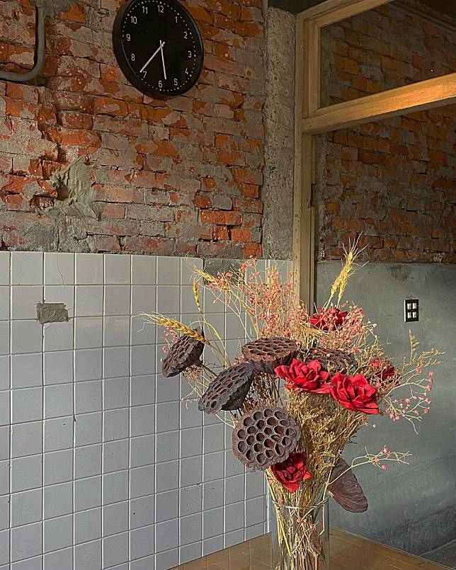 ▲鹿港以安的房間角落處處都充滿巧思。（圖/IG @_badabada）