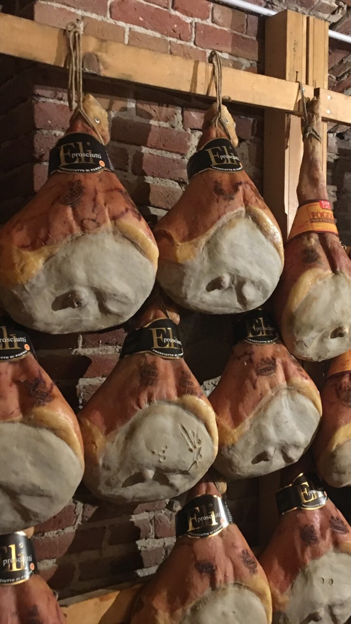 イタリアン食べに行こう(^^)‼️  〜イタリア料理ってやっぱり美味しい〜 🍝 🇮🇹 🍕 🍷 🍖